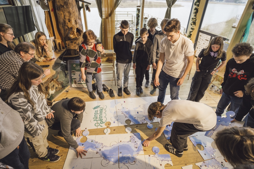 Dabas mājā īstenota stratēģijas spēle Latvijas skolēniem programmas “Iepazīsti Baltijas jūru” ietvaros 